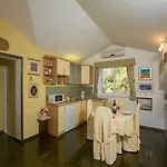 5 Bedroom With Balcony Nyaraló
