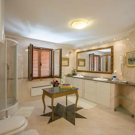 5 Bedroom With Balcony Dubrovnik