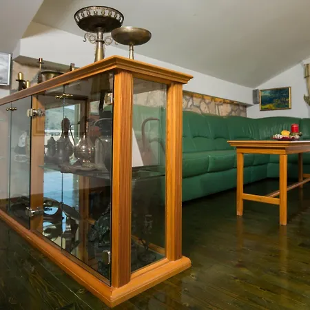 5 Bedroom With Balcony 別荘 *