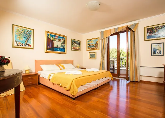 Nyaraló 5 Bedroom With Balcony *